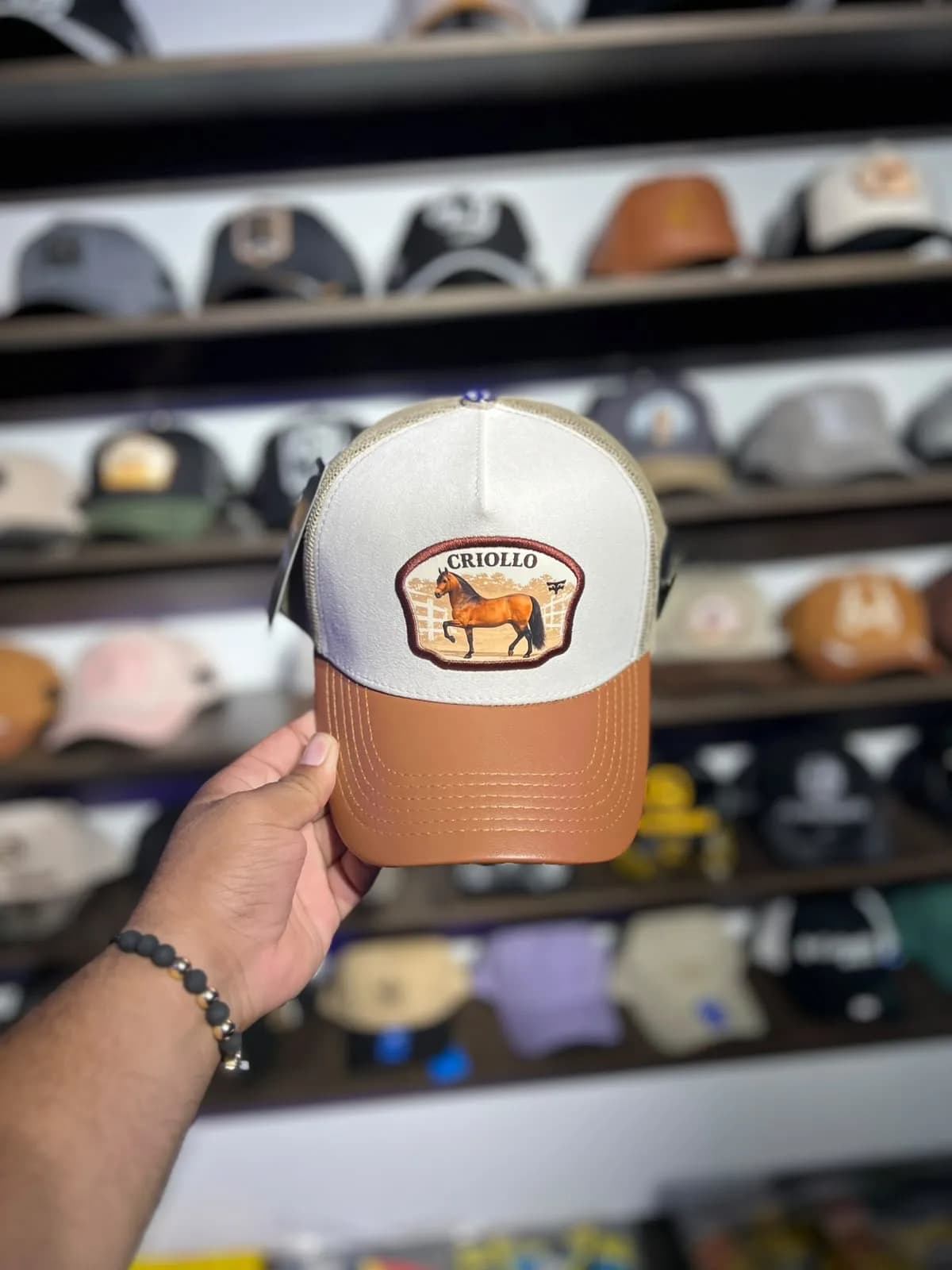 Gorra caballista criollo