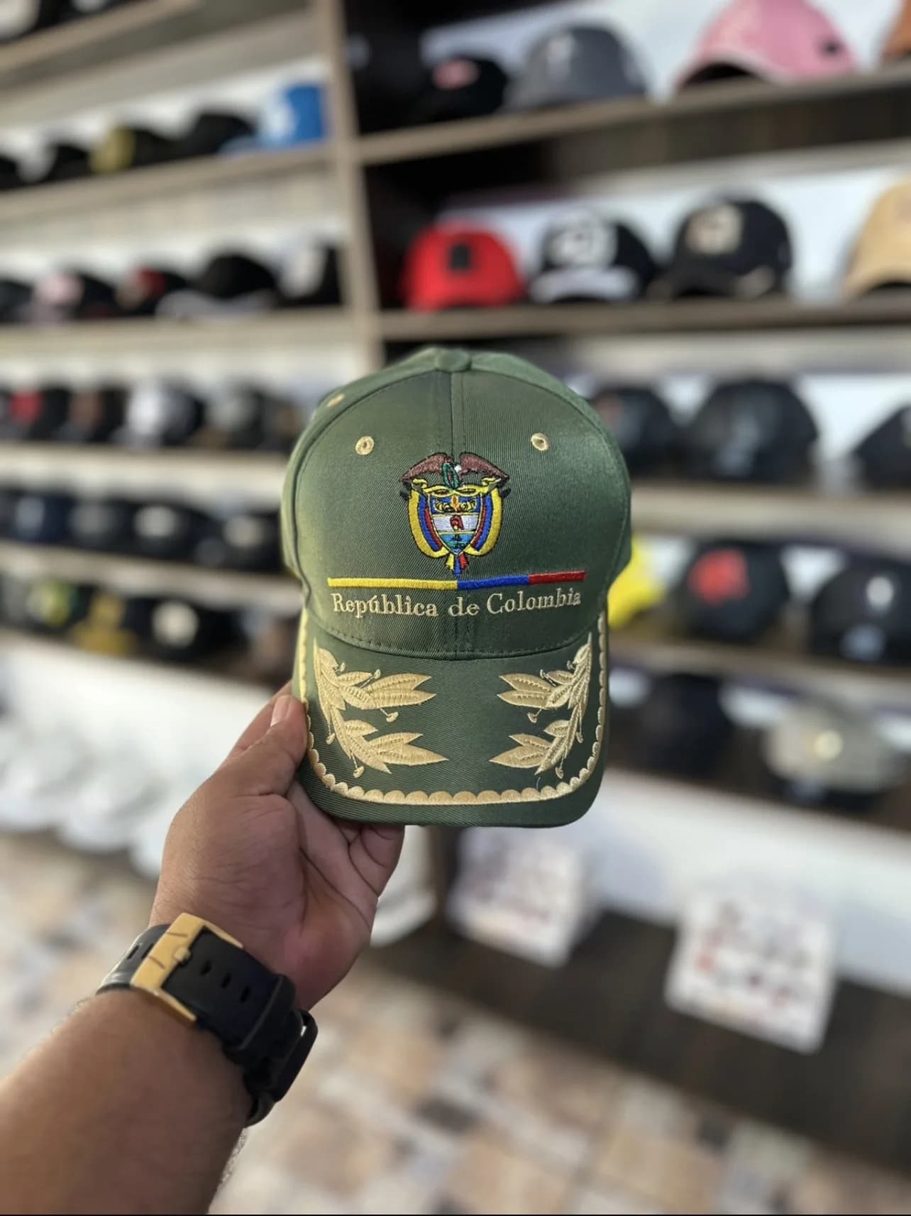 Gorra república de Colombia verde